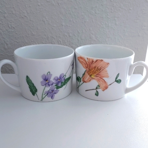 Mikasa China Coffee Tea Cup Floral Splendor Y0258 2 Cups 2.5 Inches - Picture 1 of 7